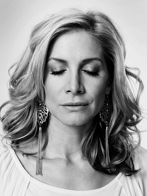 Elizabeth Mitchell Elizabeth Mitchell