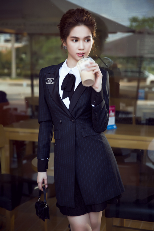 Ngoc Trinh Ngoc Trinh