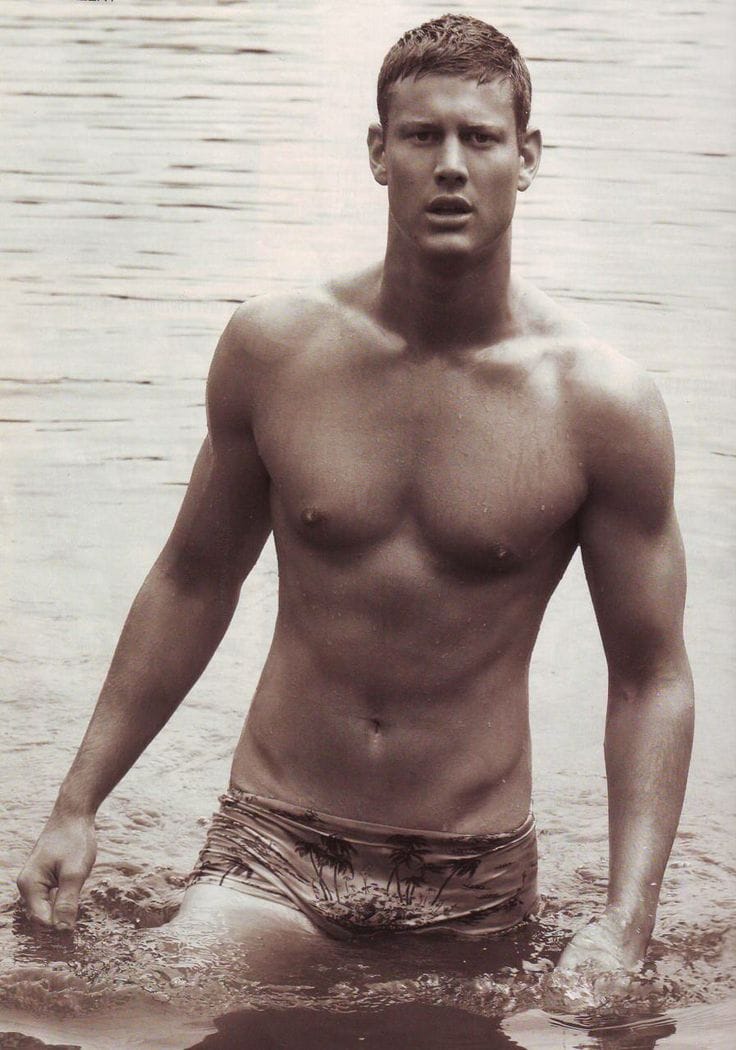 Picture Of Tom Hopper