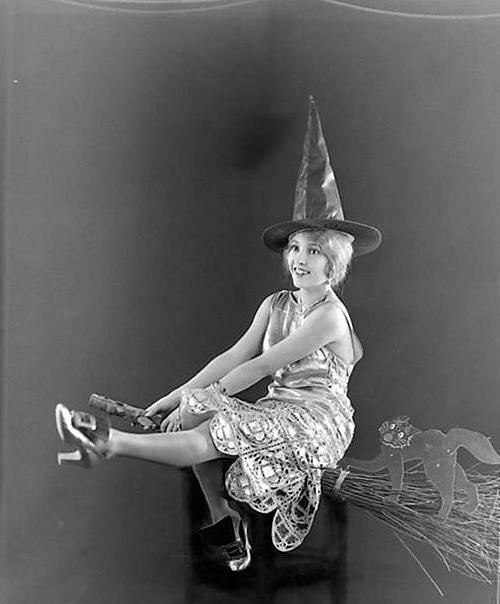 http://iv1.lisimg.com/image/1388210/600full-bessie-love.jpg