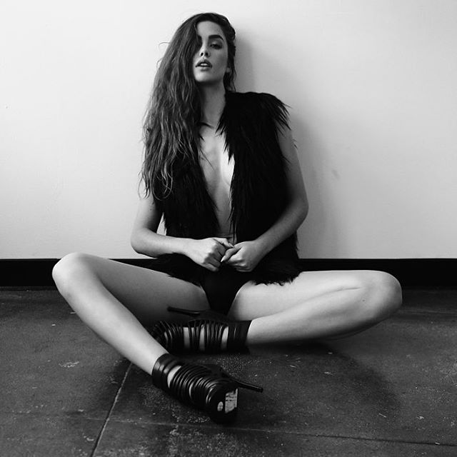 JESSICA BUCH JESSICA BUCH