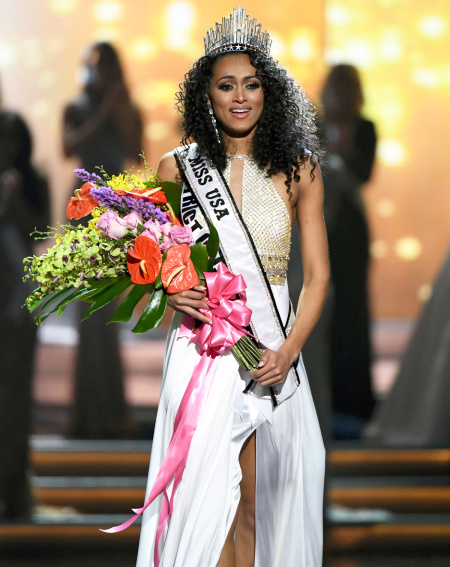 Kara McCullough Kara McCullough