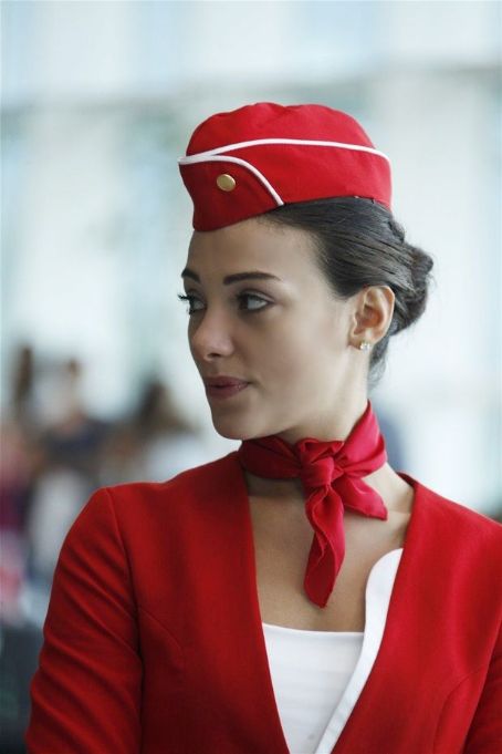 Tuvana Türkay Tuvana Türkay