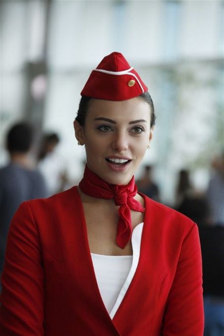 Tuvana Türkay Tuvana Türkay