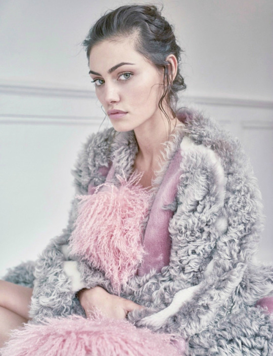 Phoebe Tonkin Phoebe Tonkin