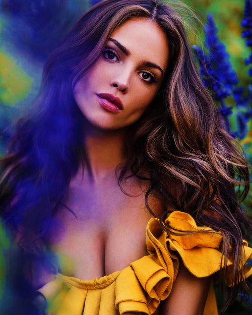 Eiza Gonzalez Eiza Gonzalez