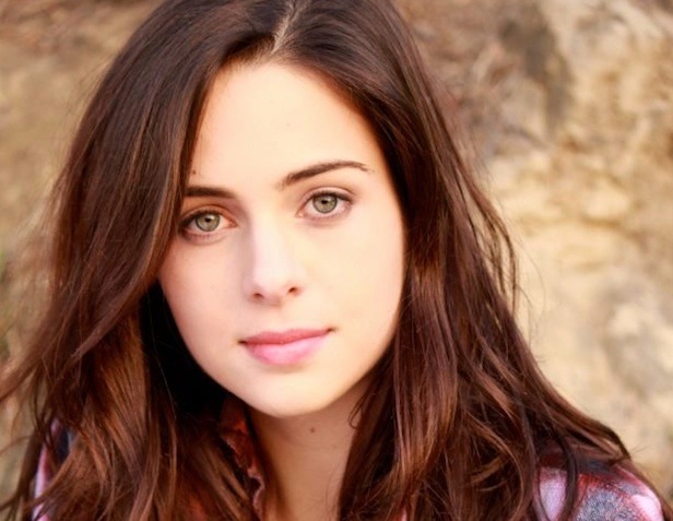 Holly Deveaux Holly Deveaux