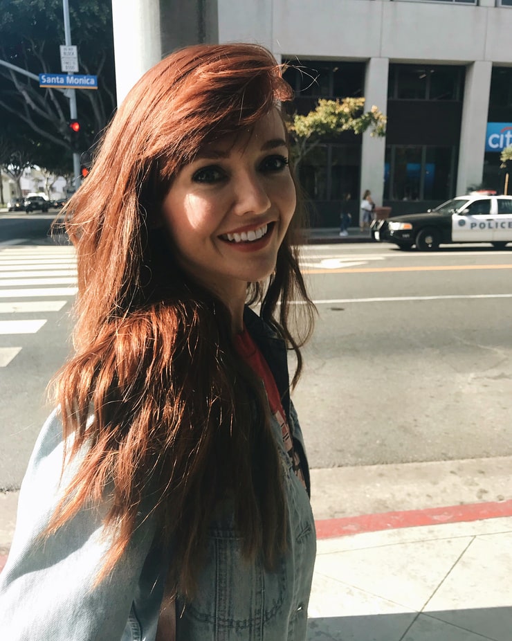 Hannah Rose May Image