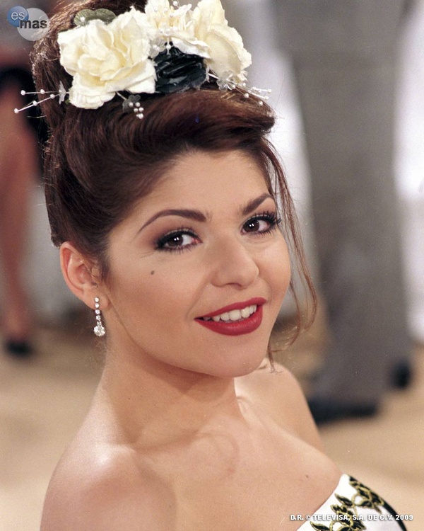 Itati Cantoral desktop Wallpapers