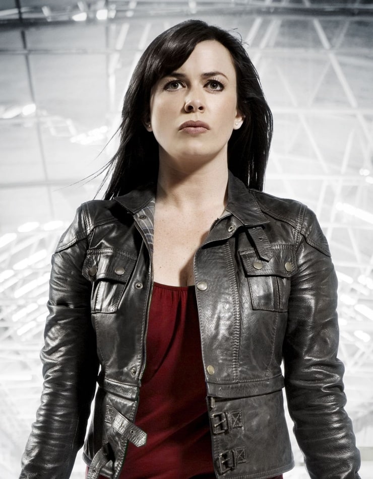 Eve Myles Image