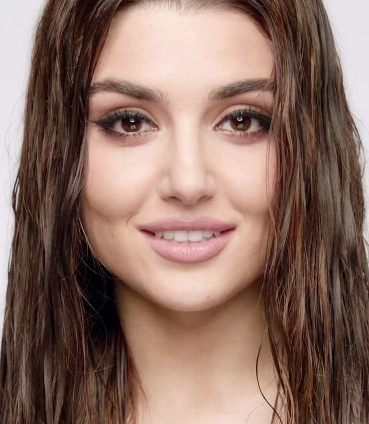 Picture of Hande Erçel