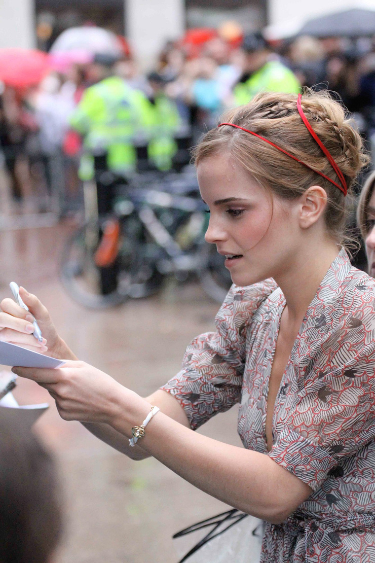 740full-emma-watson.jpg