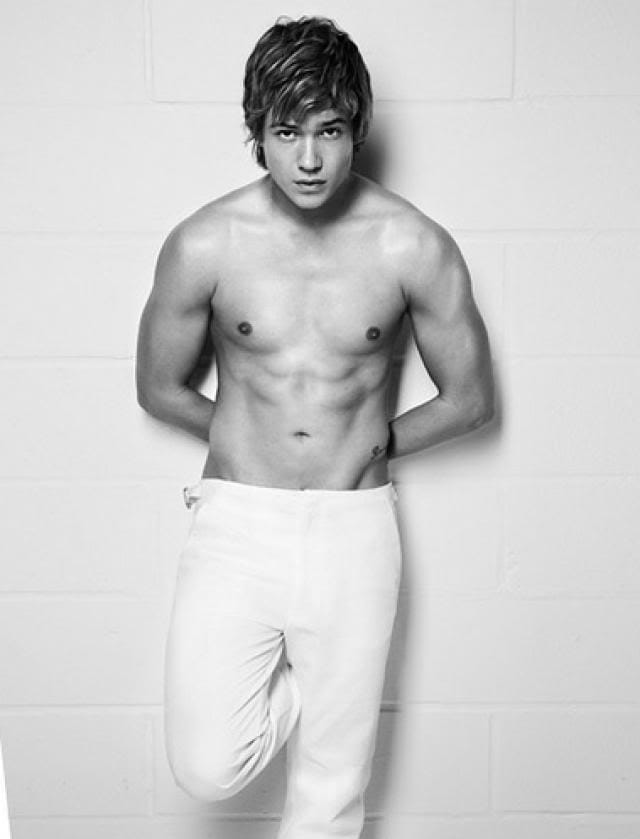 Picture Of Ed Speleers