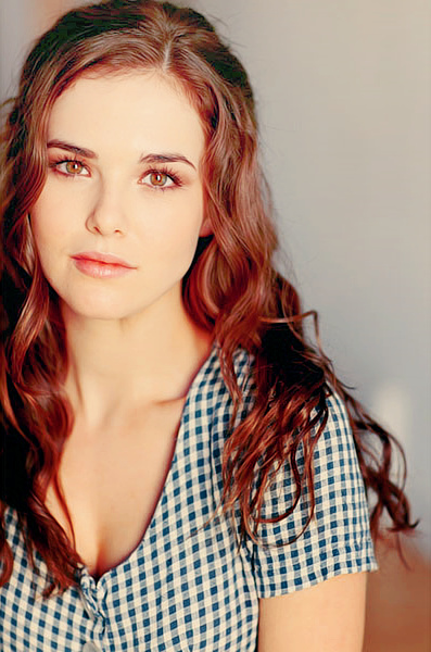 Zoey Deutch Zoey Deutch