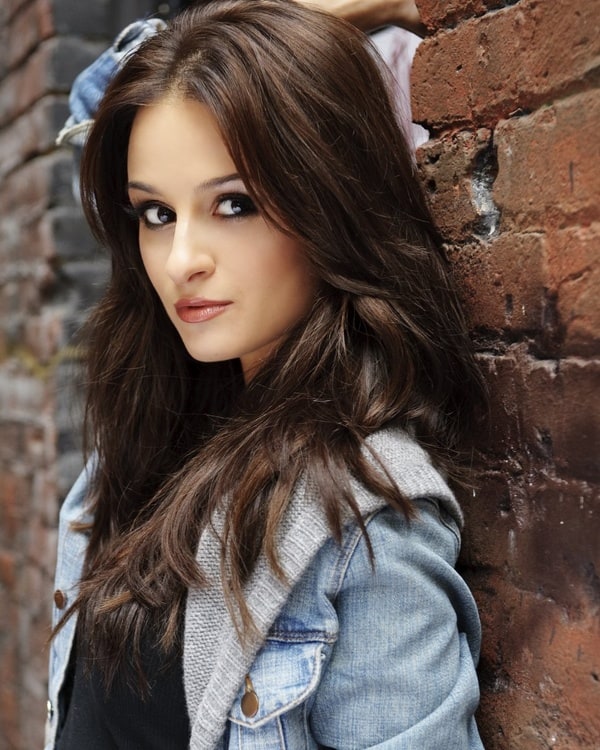 600full-melanie-papalia.jpg