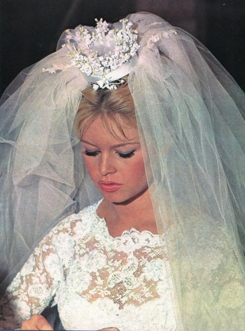 600full-brigitte-bardot.jpg