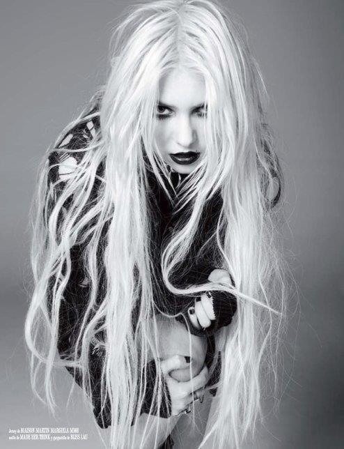 Taylor Momsen Taylor Momsen