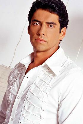 http://iv1.lisimg.com/image/4092304/280full-gabriel-porras.jpg