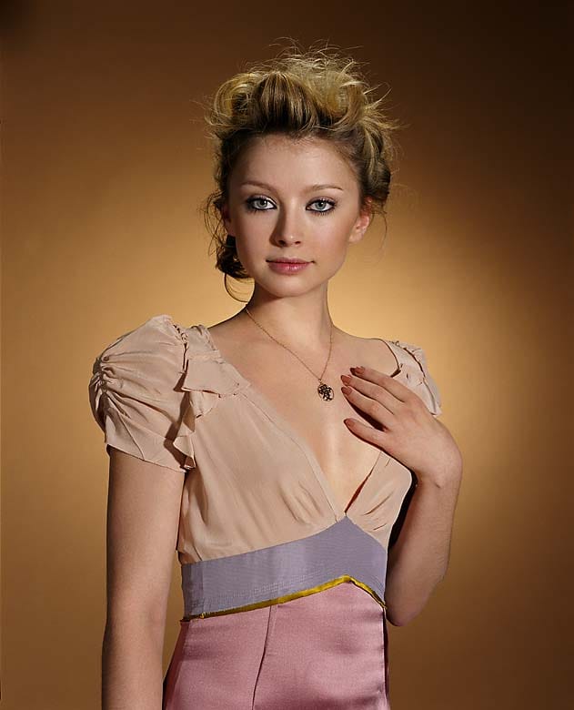 Picture Of Elisabeth Harnois