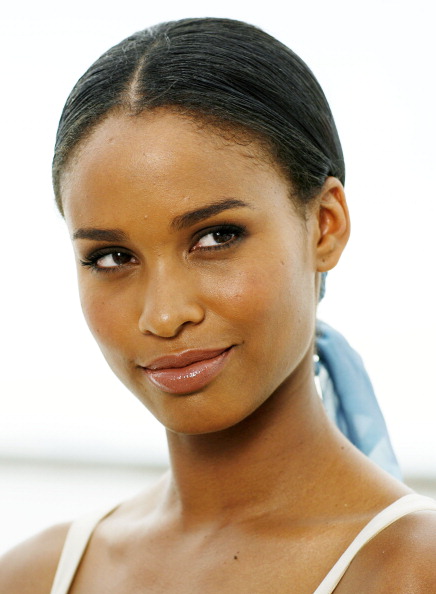 http://iv1.lisimg.com/image/5112251/436full-joy-bryant.jpg