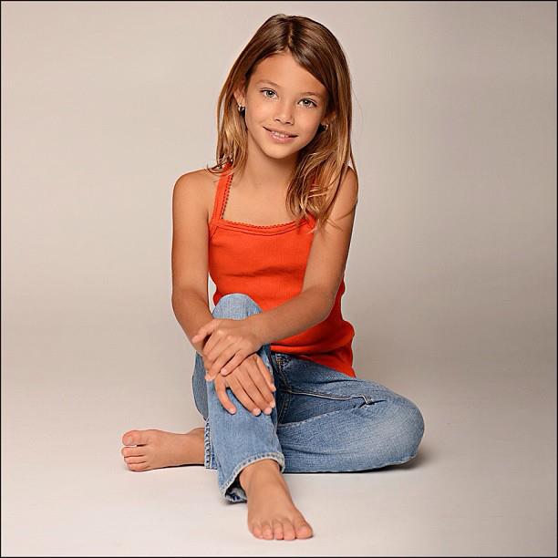 Foot girl model teen
