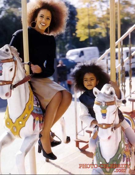 Noémie Lenoir Noémie Lenoir