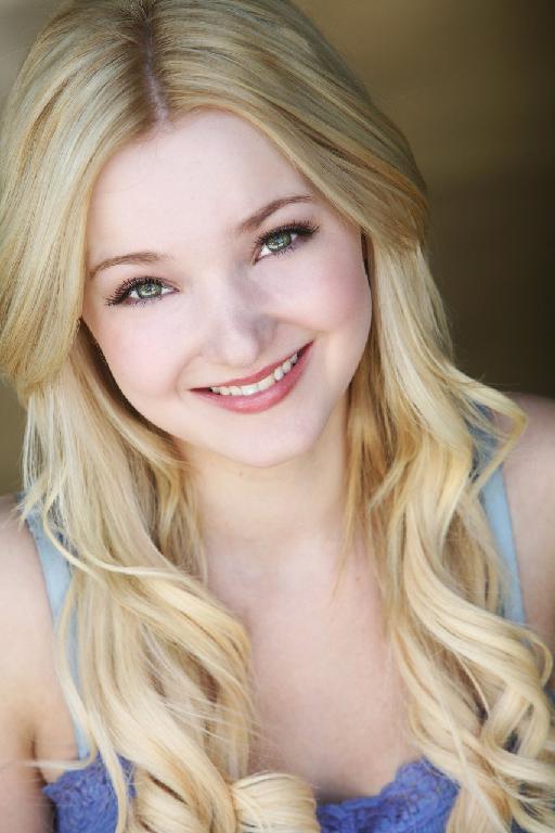 Dove Cameron Alter Dove Cameron Alter