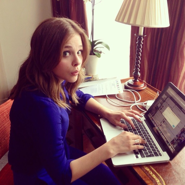 600full-chloe-moretz.jpg