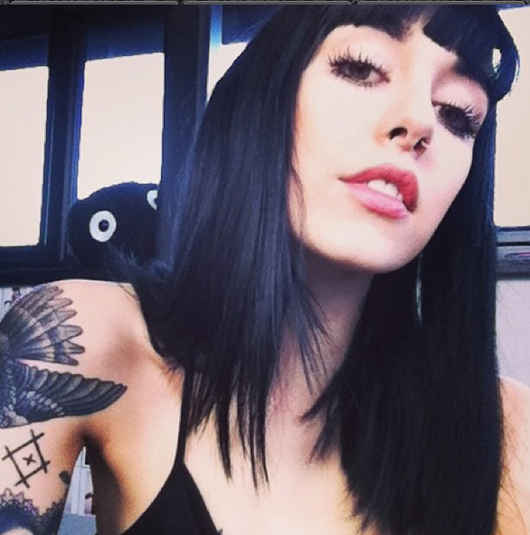 Picture Of Hannah Snowdon