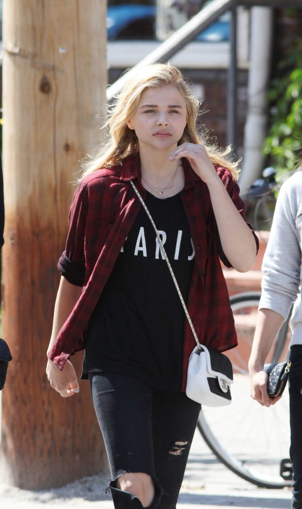 600full-chloe-moretz.jpg
