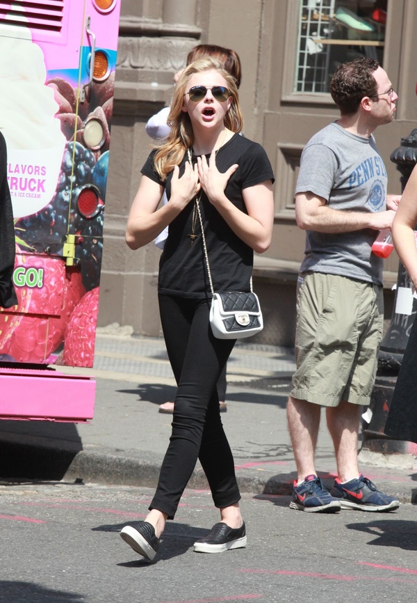 600full-chloe-moretz.jpg