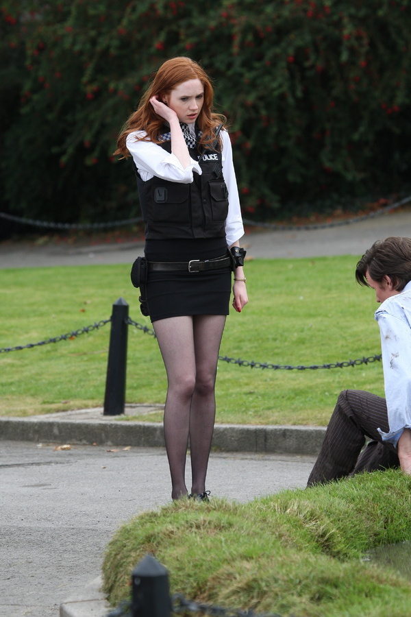 600full-karen-gillan.jpg