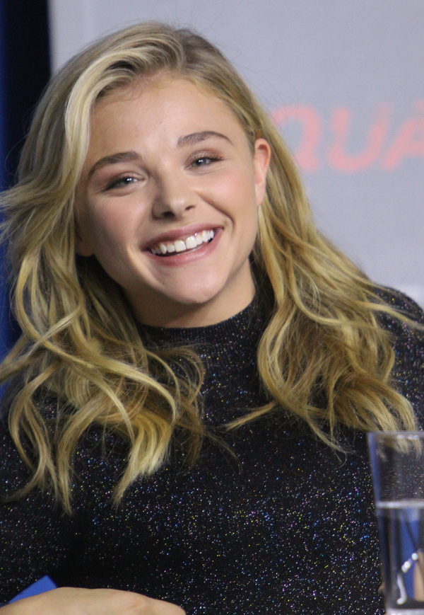 600full-chloe-moretz.jpg