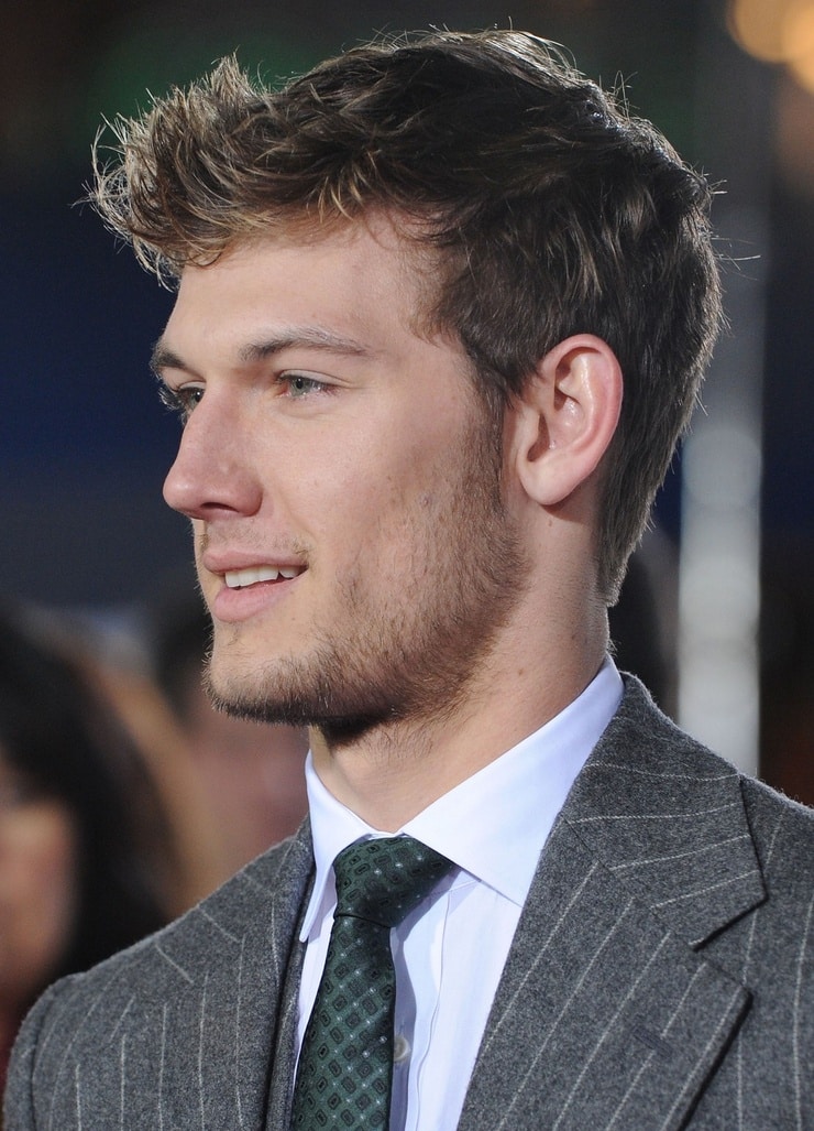 Alex Pettyfer