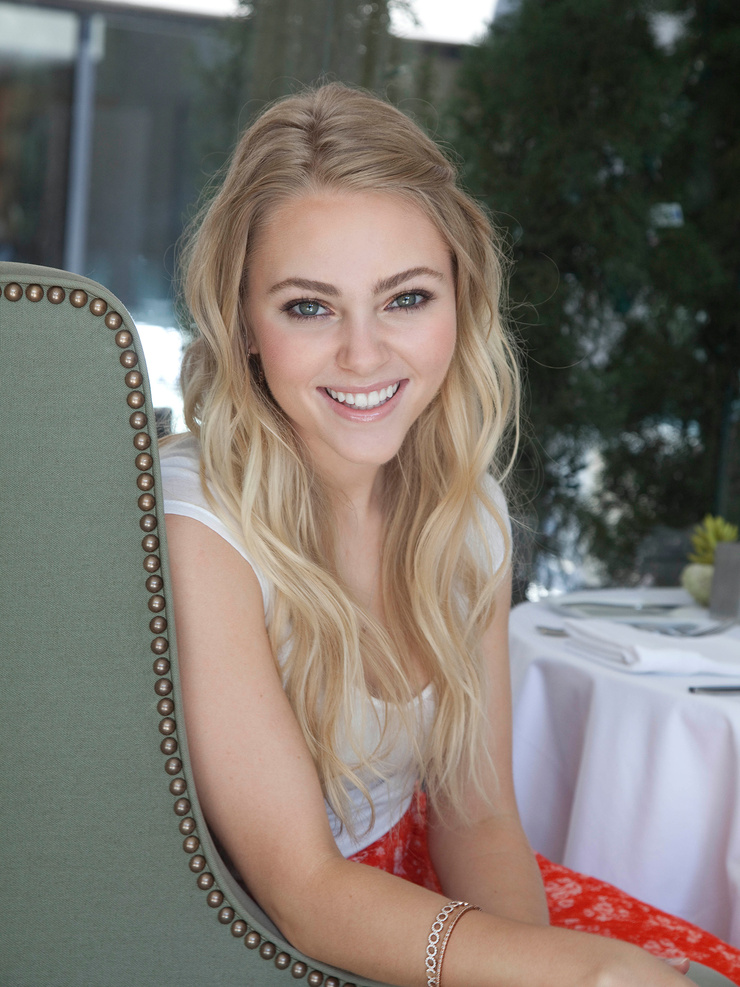 740full-annasophia-robb.jpg