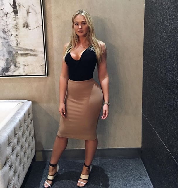 Manufactured Pawg Iskra Lawrence Gains 17 MILLIO