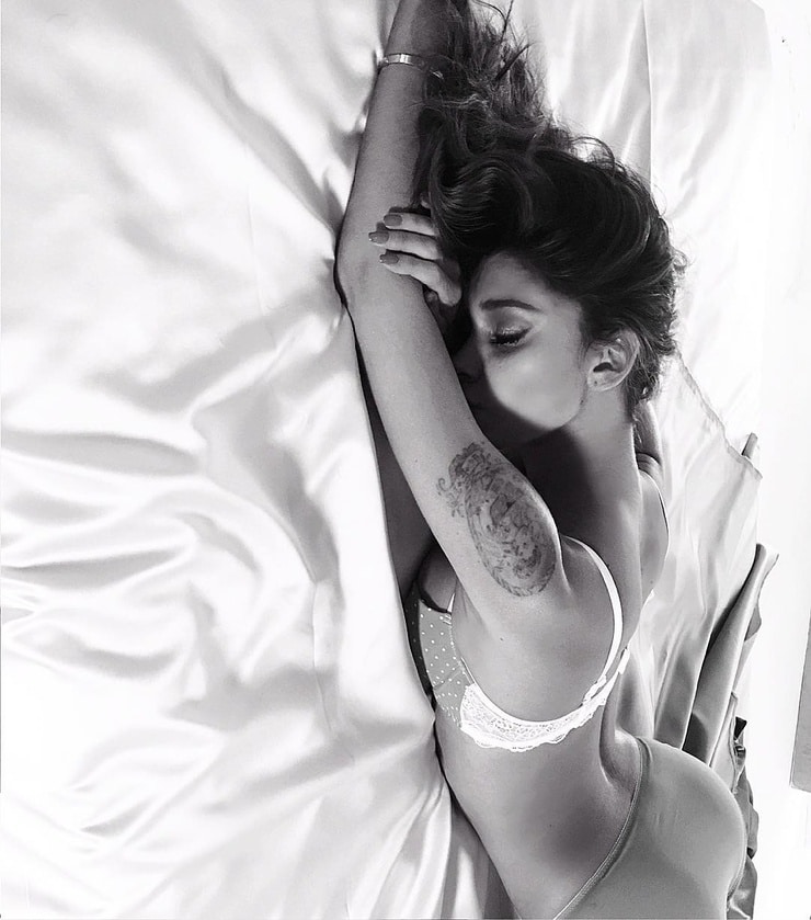 Belen rodriguez sexy schizzo fotograficaaa maxim