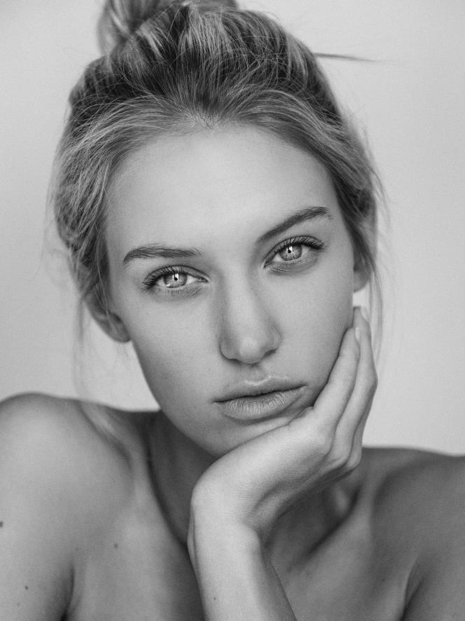 Caroline Lowe Caroline Lowe
