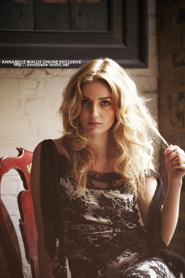 Annabelle Wallis