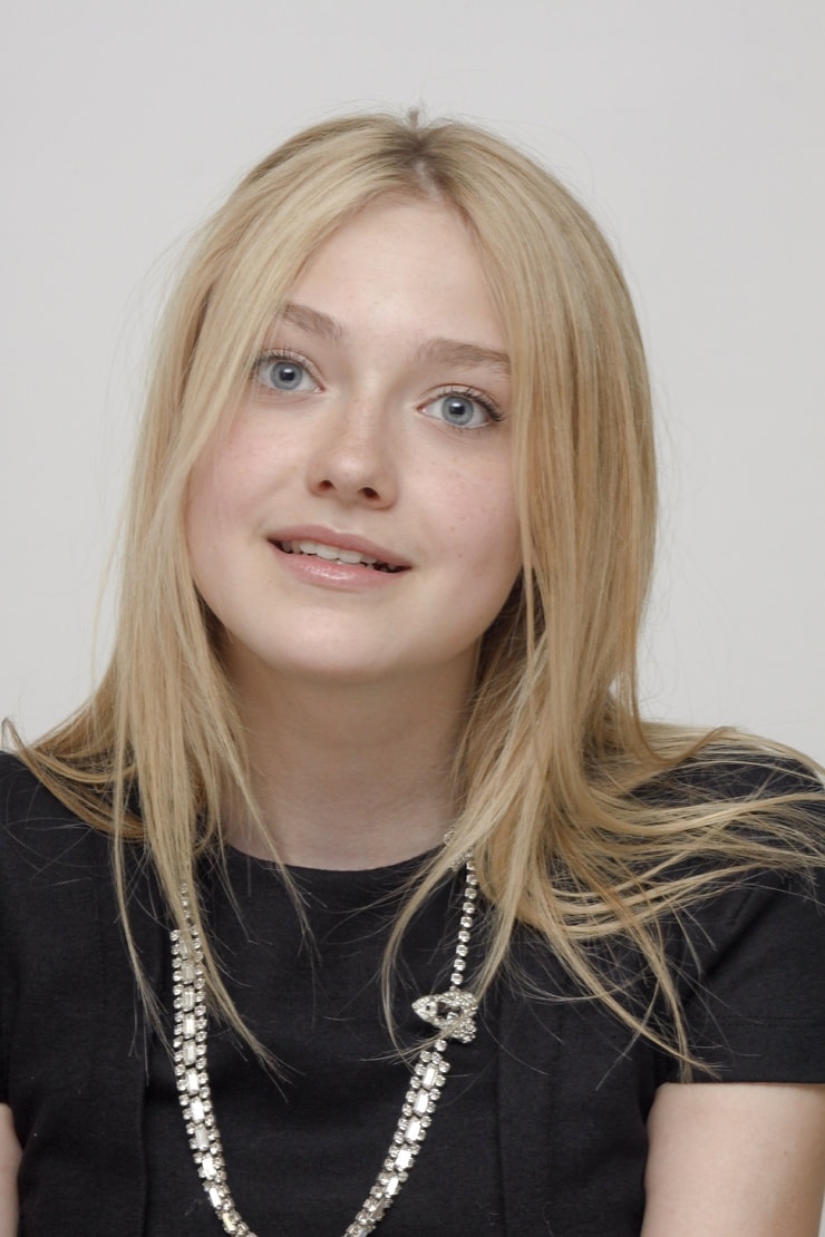 Dakota Fanning picture