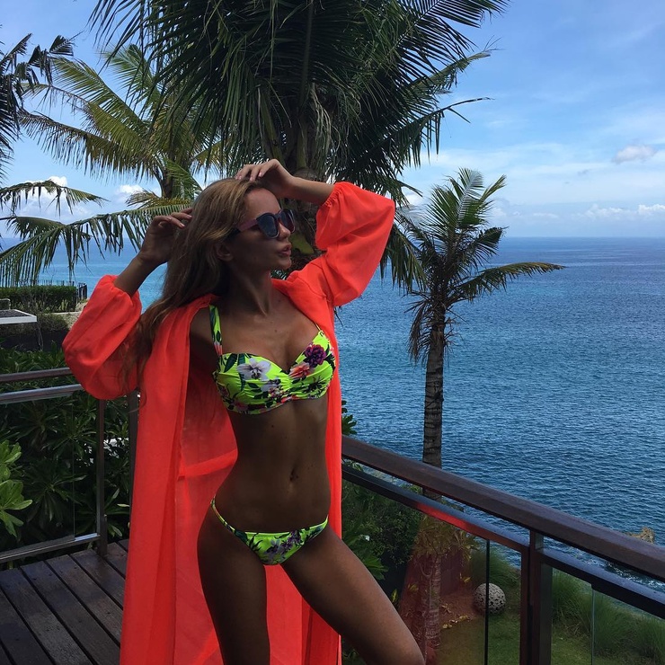 Ekaterina Zueva Ekaterina Zueva