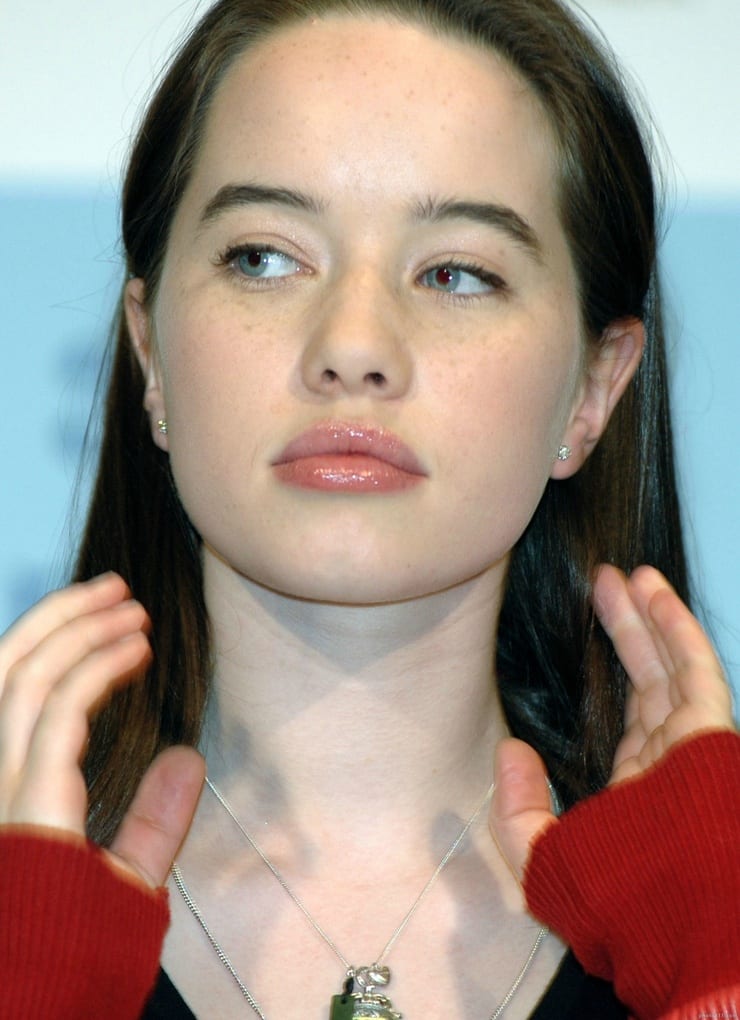 Anna Popplewell