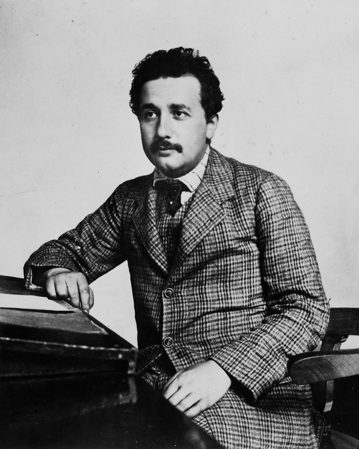Albert Einstein Albert Einstein