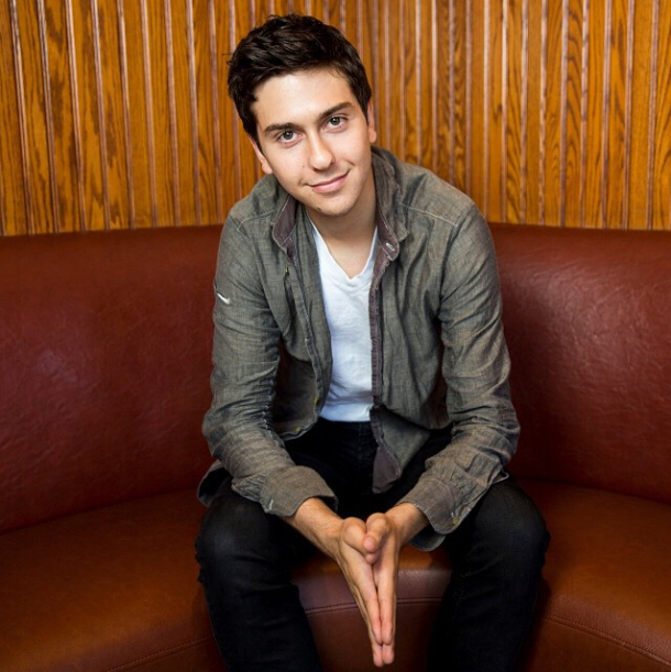 Нат. Nat Wolff Bello. Нэт Вулфф голые братья. Merk Wolff.