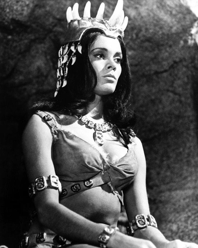 Martine Beswick