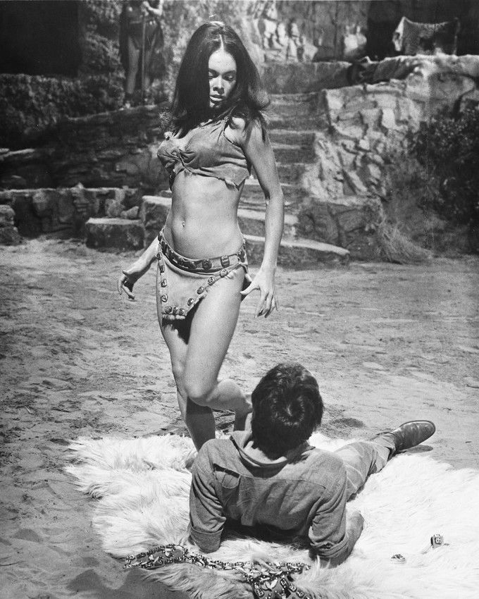 Martine Beswick Martine Beswick