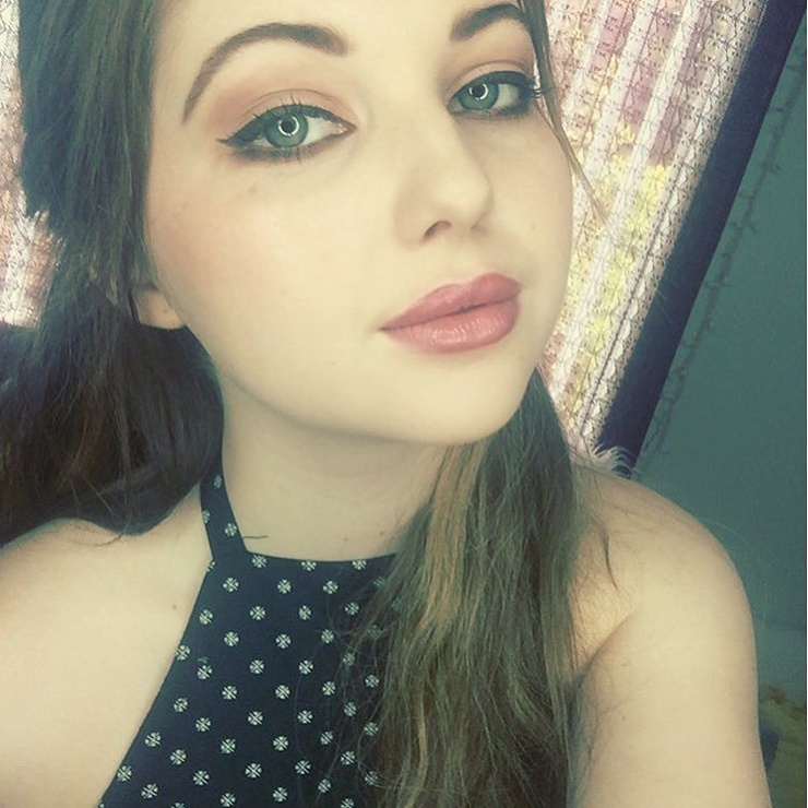 Sammi Hanratty Sammi Hanratty