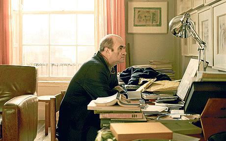 Colm Tóibín