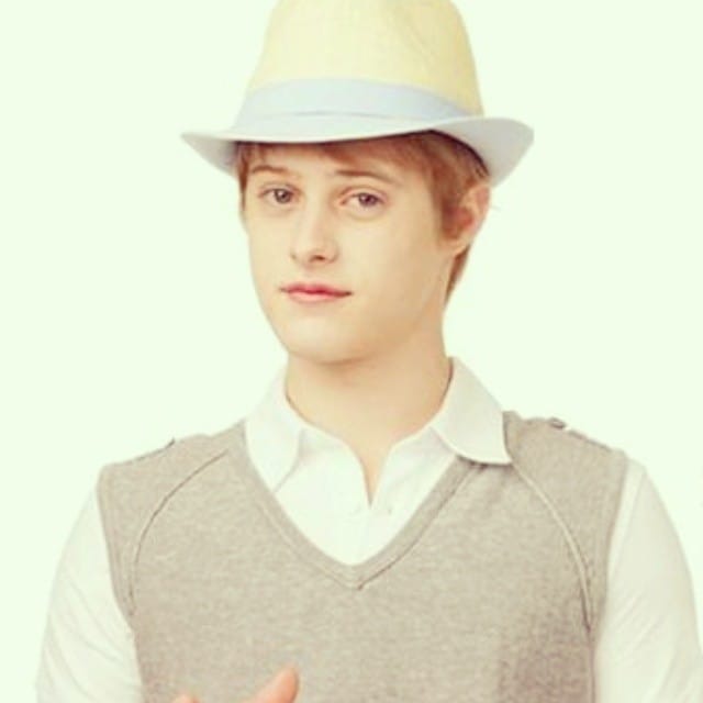 Lucas Grabeel