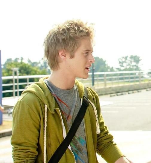 Lucas Grabeel